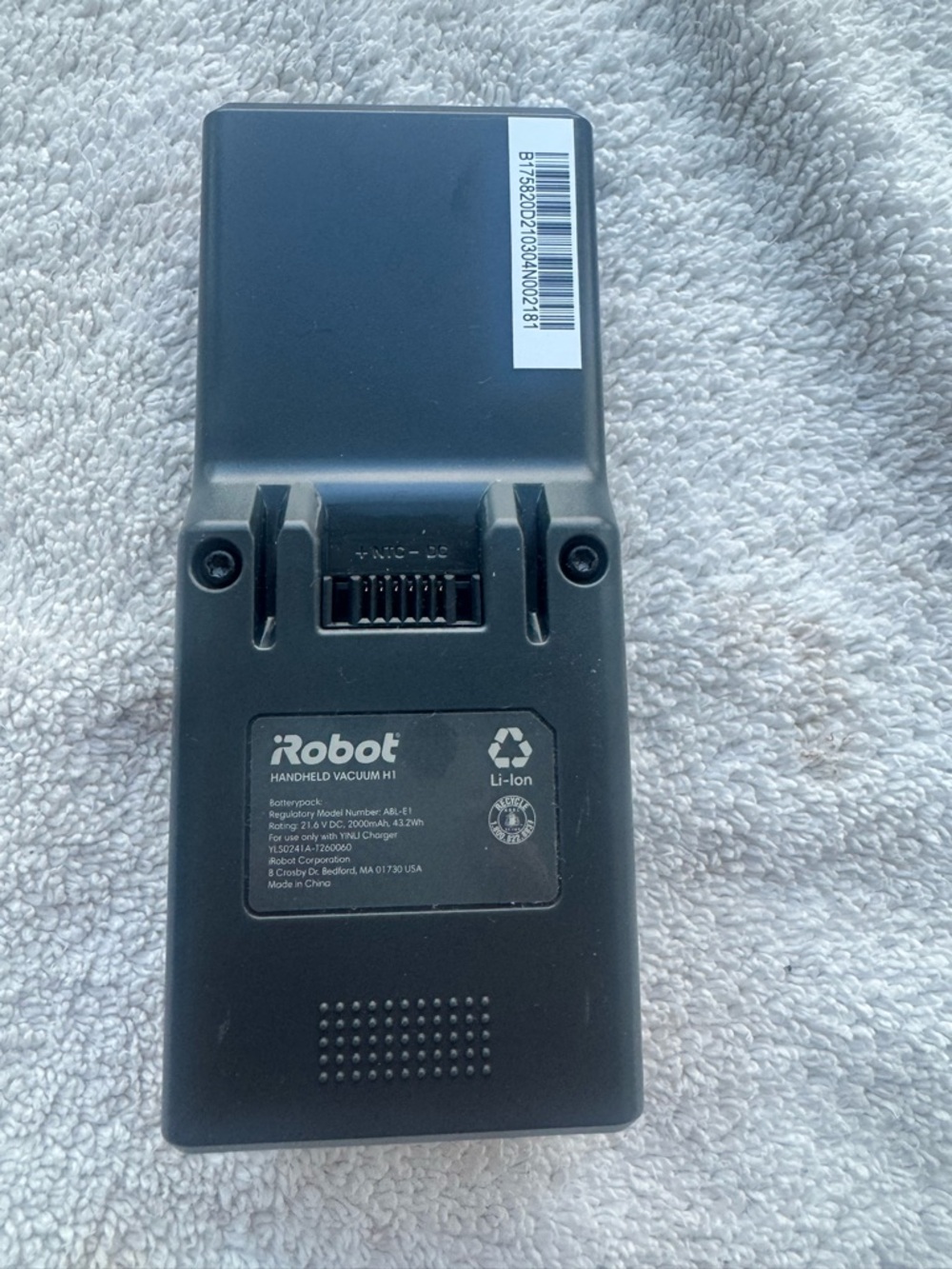 iRobot Handheld Vacuum Battery Pack in Black